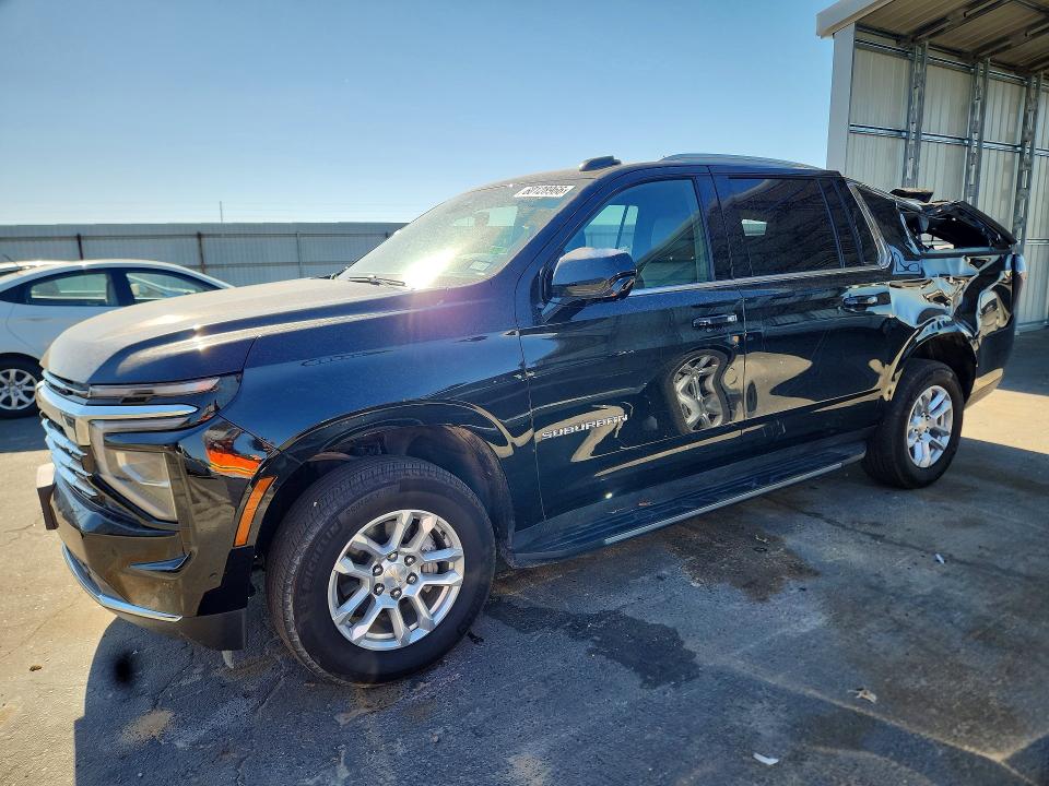 2025 Chevrolet Suburban VIN 1GNS5CRD0SR205132 COPART salvage auction — ROOF, Tx - Dis/Dlr/Exp Only Clean Title, sold $27,500 on 2026-07-29 (photo 1)