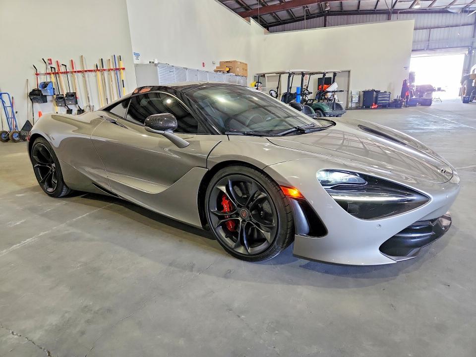 2018 Mclaren 720s VIN SBM14DCA3JW002108 COPART salvage auction — ROOF, Fl - Cert Of Title W/Slvg History, sold $55,500 on 2026-07-29 (photo 4)