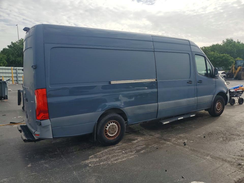 2019 Mercedes-benz Sprinter VIN WD4PF1CD5KP141020 COPART salvage auction — FRONT END, Fl - Certificate Of Title, sold $10,300 on 2026-07-29 (photo 3)