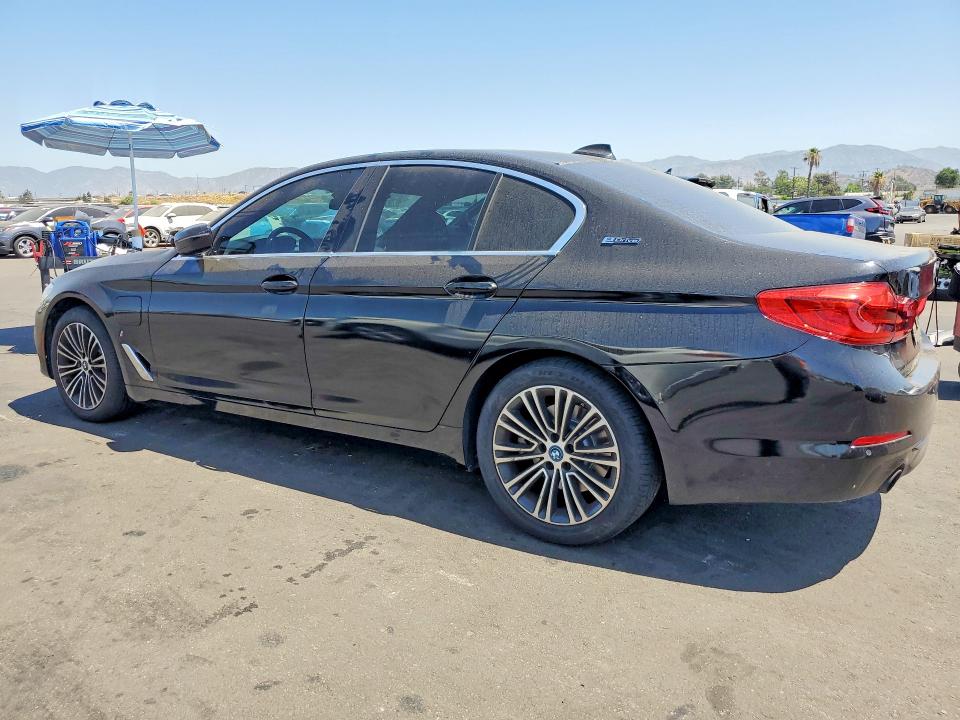 2019 BMW 5er VIN WBAJA9C57KB254290 COPART salvage auction — MINOR DENT/SCRATCHES, Ca - Dis/Dlr/Exp Only Clean Title, sold $9,000 on 2026-08-01 (photo 2)