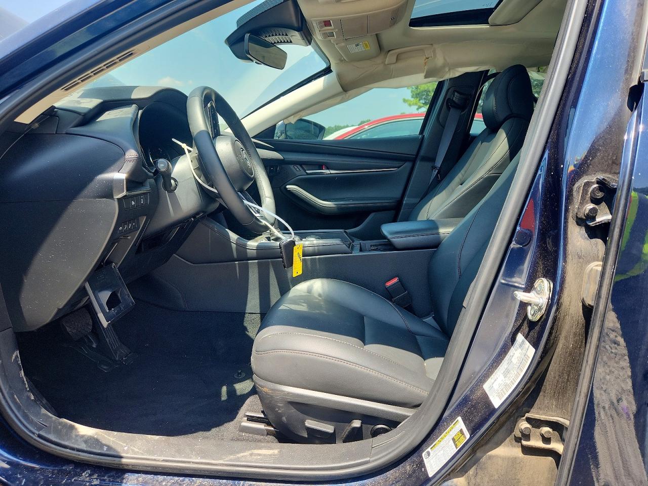 2024 Mazda 3 VIN 3MZBPACM5RM435600 COPART salvage auction — Front End, NC - CERTIFICATE OF TITLE, sold $7,300 on 2026-09-09 (photo 7)