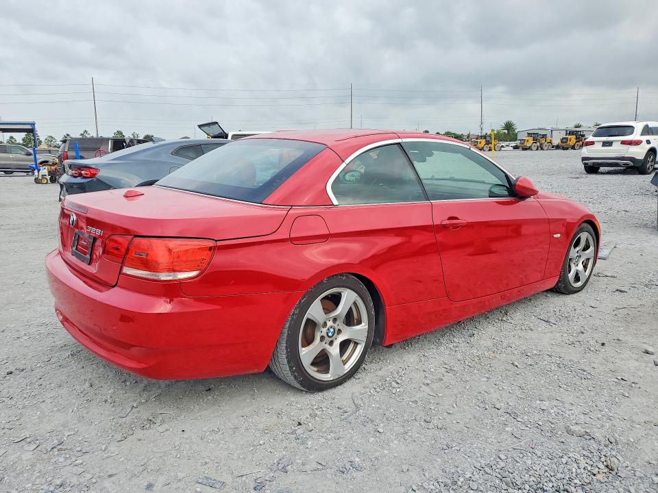 2009 BMW 3er VIN WBAWL13529PX24773 COPART salvage auction — MINOR DENT/SCRATCHES, Fl - Cert Of Title-Slvg Rebld Flood, sold $850 on 2026-08-04 (photo 3)