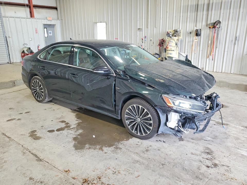 2022 Volkswagen Passat VIN 1VWBA7A3XNC002784 COPART salvage auction — FRONT END, Ny - Mv-907A Salvage Certificate, sold $1,650 on 2026-08-10 (photo 4)