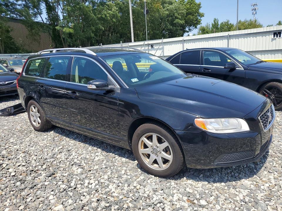 2008 Volvo V70 VIN YV1BW982681040682 COPART salvage auction — WATER/FLOOD, Ma - Cert Of Title-Reconstrctd Fld, sold $125 on 2026-07-29 (photo 4)