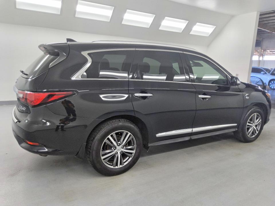 2020 Infiniti Qx60 VIN 5N1DL0MN0LC504576 COPART salvage auction — MINOR DENT/SCRATCHES, CA - CERTIFICATE OF TITLE, sold $125 on 2026-07-28 (photo 3)