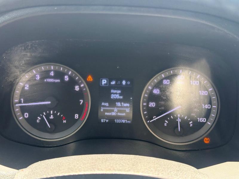 2017 Hyundai Tucson VIN KM8J33A27HU501268 COPART salvage auction — MINOR DENT/SCRATCHES, Tx - Certificate Of Title (P), sold $29,500 on 2026-07-16 (photo 8)