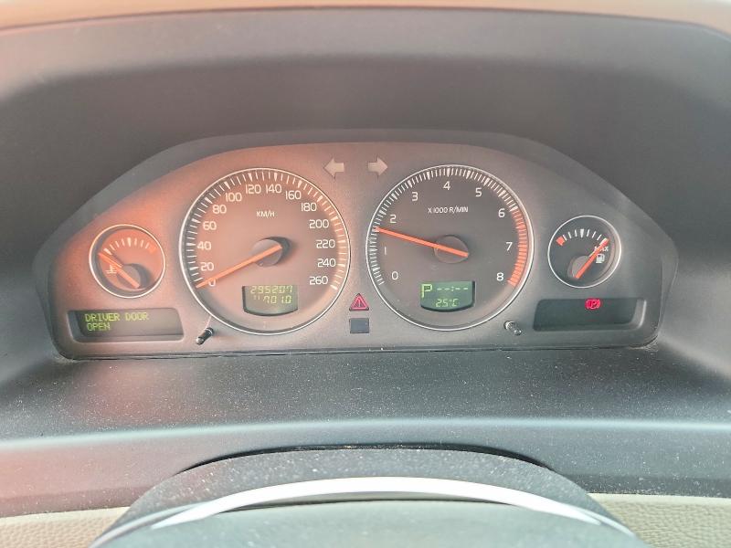 2006 Volvo Xc70 VIN YV4SZ592361230082 COPART salvage auction — FRONT END, On - Permit No Brand - Unfit, sold $375 on 2026-08-04 (photo 9)