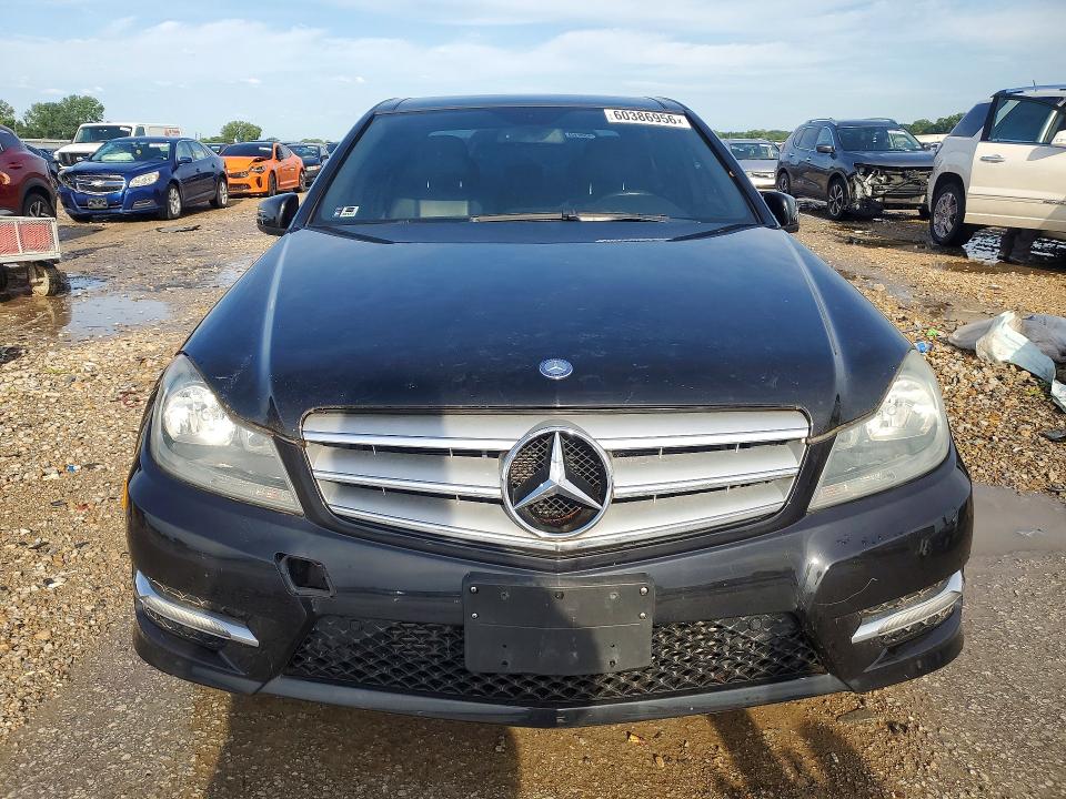 2012 Mercedes-benz C-klasse VIN WDDGF4HB5CA669895 COPART salvage auction — MECHANICAL, Salvage Title, sold $500 on 2026-07-21 (photo 5)