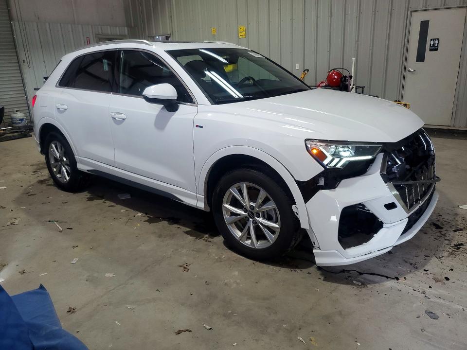 2025 Audi Q3 VIN WA1DECF32S1050332 COPART salvage auction — FRONT END, In - Certificate Of Title (P), sold $11,400 on 2026-07-13 (photo 4)