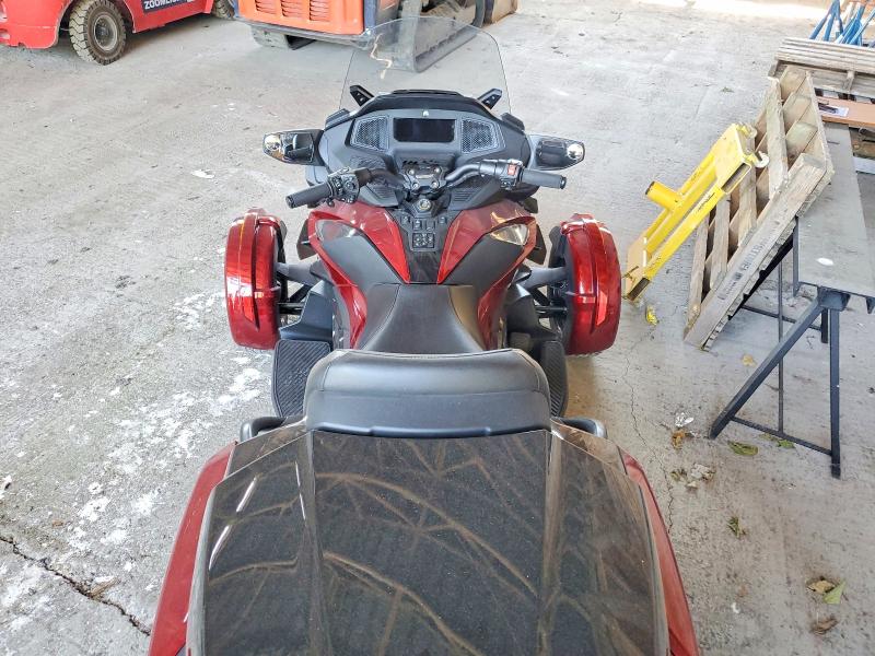 2020 Can-am Spyder roadster VIN 2BXNBDD22LV003521 COPART salvage auction — UNDERCARRIAGE, AB - OOP - NONREPAIRABLE, sold $8,500 on 2026-07-14 (photo 6)