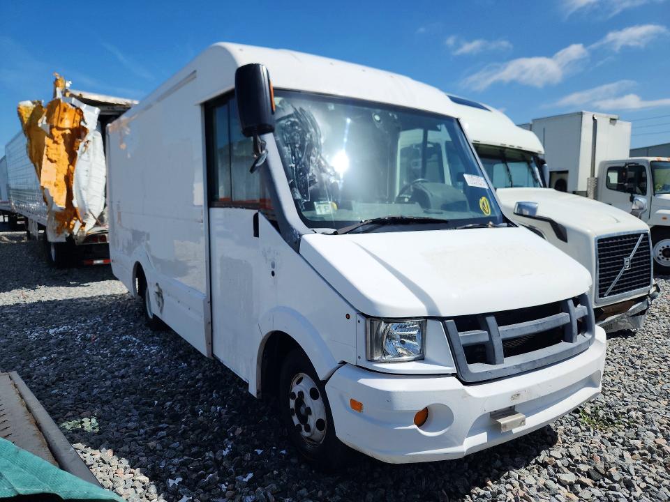 2013 Isuzu Npr VIN JALB4T176D7W00172 COPART salvage auction — MINOR DENT/SCRATCHES, Fl - Certificate Of Title, sold $10 on 2026-07-28 (photo 4)
