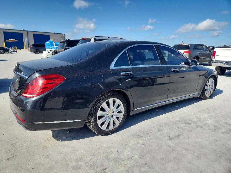 2015 Mercedes-benz S-klasse VIN WDDUG8FB0FA158531 COPART salvage auction — WATER/FLOOD, Tx - Certificate Of Title, sold $3,150 on 2026-07-09 (photo 3)