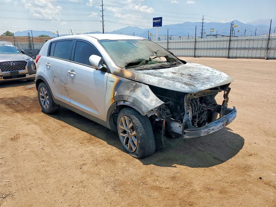 2016 Kia Sportage VIN KNDPBCAC7G7821553 COPART salvage auction — BURN, Co - Salvage Title, sold $250 on 2026-07-22 (photo 4)