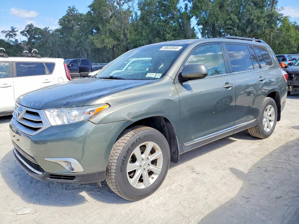 2013 Toyota VIN 5TDBK3EH0DS188590 COPART salvage auction — FRONT END, Fl -, sold $3,950 on 2026-07-14 (photo 1)
