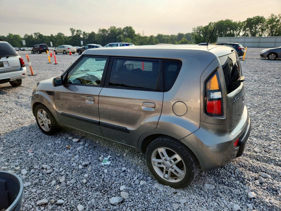 2010 Kia Soul VIN KNDJT2A25A7172413 COPART salvage auction — SIDE, OH - CERT OF TITLE-SALVAGE, sold $90 on 2026-07-21 (photo 2)