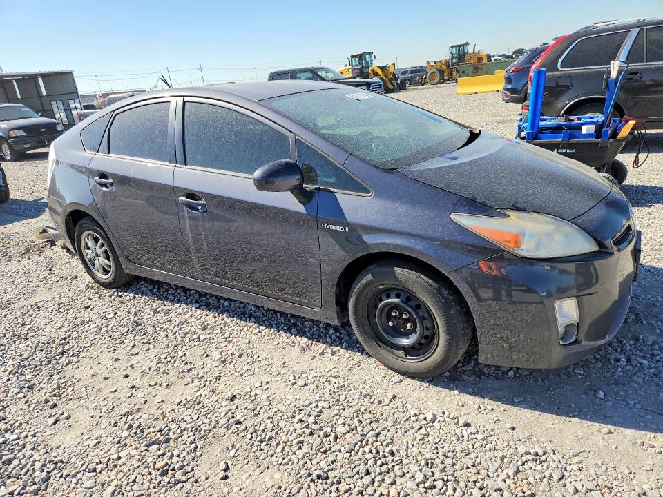 2011 Toyota Prius VIN JTDKN3DU6B1417953 COPART salvage auction — MINOR DENT/SCRATCHES, CO - DIS/DLR/EXP ONLY CLEAN TITLE, sold $325 on 2026-07-20 (photo 4)