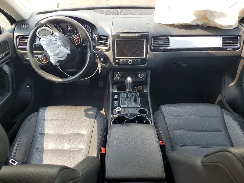 2014 Volkswagen Touareg VIN WVGEP9BP0ED007915 COPART salvage auction — FRONT END, Fl - Cert Of Title Slvg Rebuildable, sold $875 on 2026-08-17 (photo 8)
