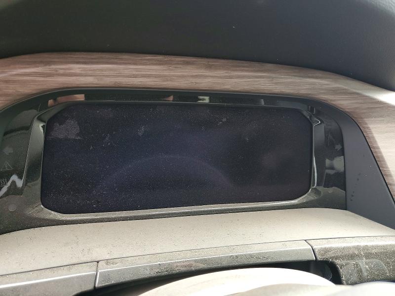 2025 Volkswagen Atlas VIN 1V2FR2CAXSC505883 COPART salvage auction — WATER/FLOOD, Mo - Salvage Certificate Of Title (P), sold $3,800 on 2026-07-31 (photo 9)