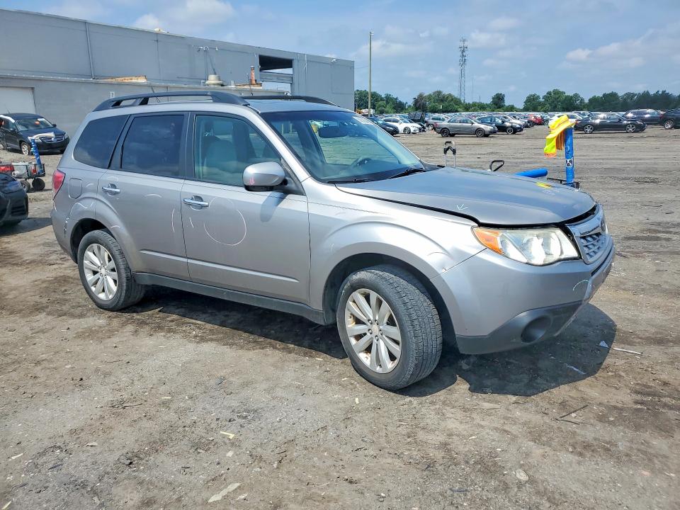 2011 Subaru Forester VIN JF2SHBDC2BH772300 COPART salvage auction — FRONT END, Va - Cert Of Title - Salvage, sold $425 on 2026-07-22 (photo 4)