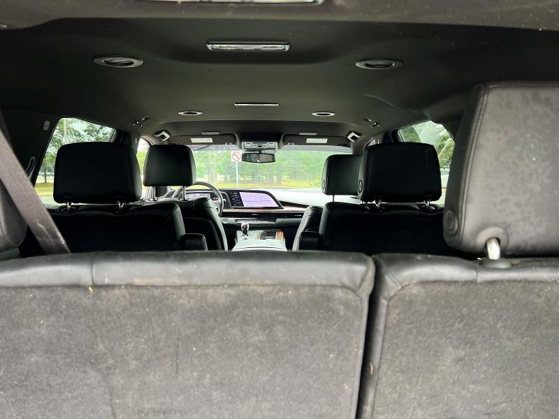 2021 Cadillac VIN 1GYS4AKL3MR169838 COPART salvage auction — MINOR DENT/SCRATCHES, Tx - Certificate Of Title (P), sold $30,750 on 2026-07-21 (photo 9)