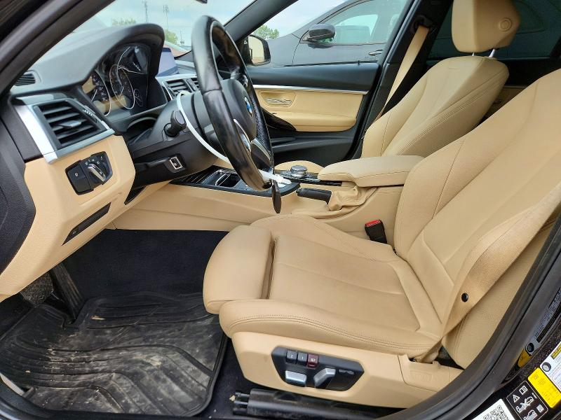 2018 BMW 3er VIN WBA8D9G55JNU70281 COPART salvage auction — NORMAL WEAR, AB - OOP - ACTIVE, sold $23,000 on 2026-07-29 (photo 7)