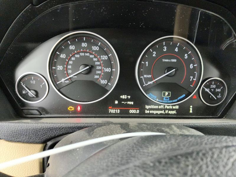 2018 BMW 3 series VIN WBA8E1C51JA758617 COPART salvage auction — FRONT END, CA - CERTIFICATE OF TITLE, sold $60 on 2026-07-28 (photo 9)