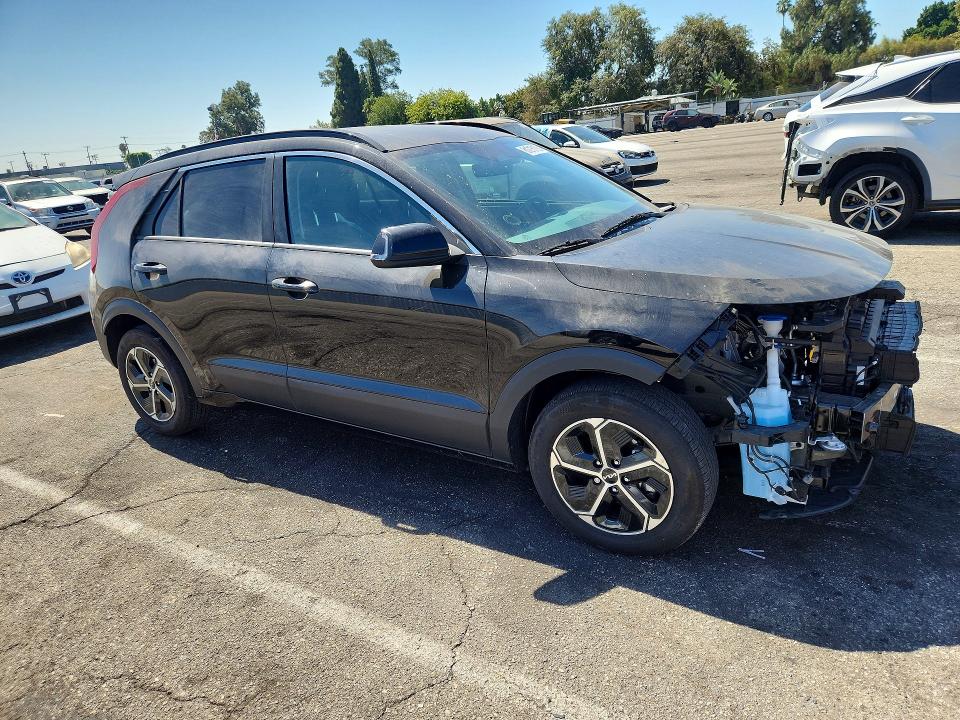 2025 Kia Niro VIN KNDCR3LE4S5272004 COPART salvage auction — FRONT END, Ca - Salvage Certificate, sold $8,000 on 2026-08-18 (photo 4)