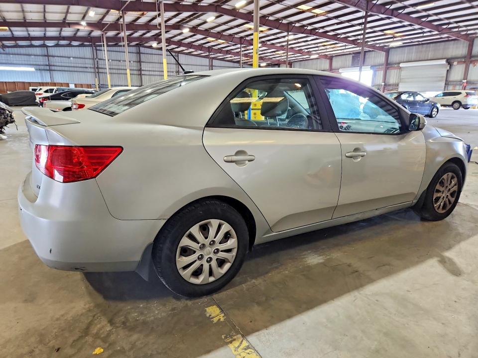 2012 Kia VIN KNAFU4A25C5605660 COPART salvage auction — FRONT END, Fl - Cert Of Title Slvg Rebuildable, sold $675 on 2026-07-13 (photo 3)