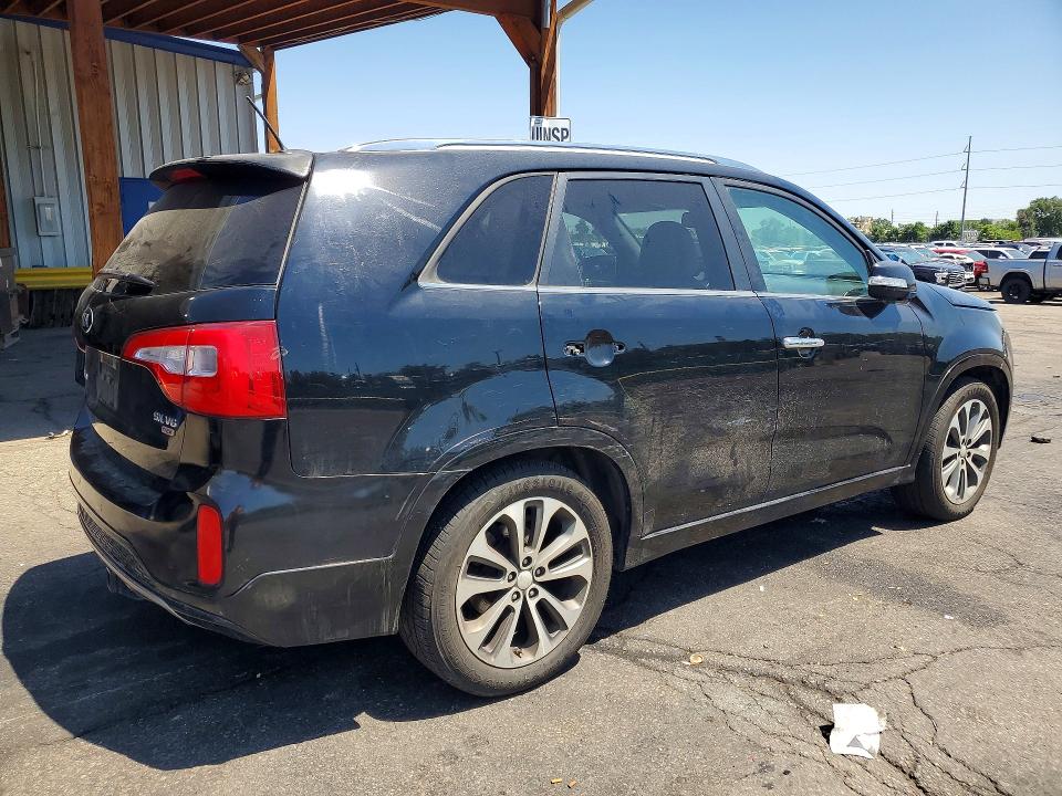 2014 Kia Sorento VIN 5XYKW4A78EG431407 COPART salvage auction — MECHANICAL, Co - Dis/Dlr/Exp Only Clean Title, sold $750 on 2026-07-28 (photo 3)