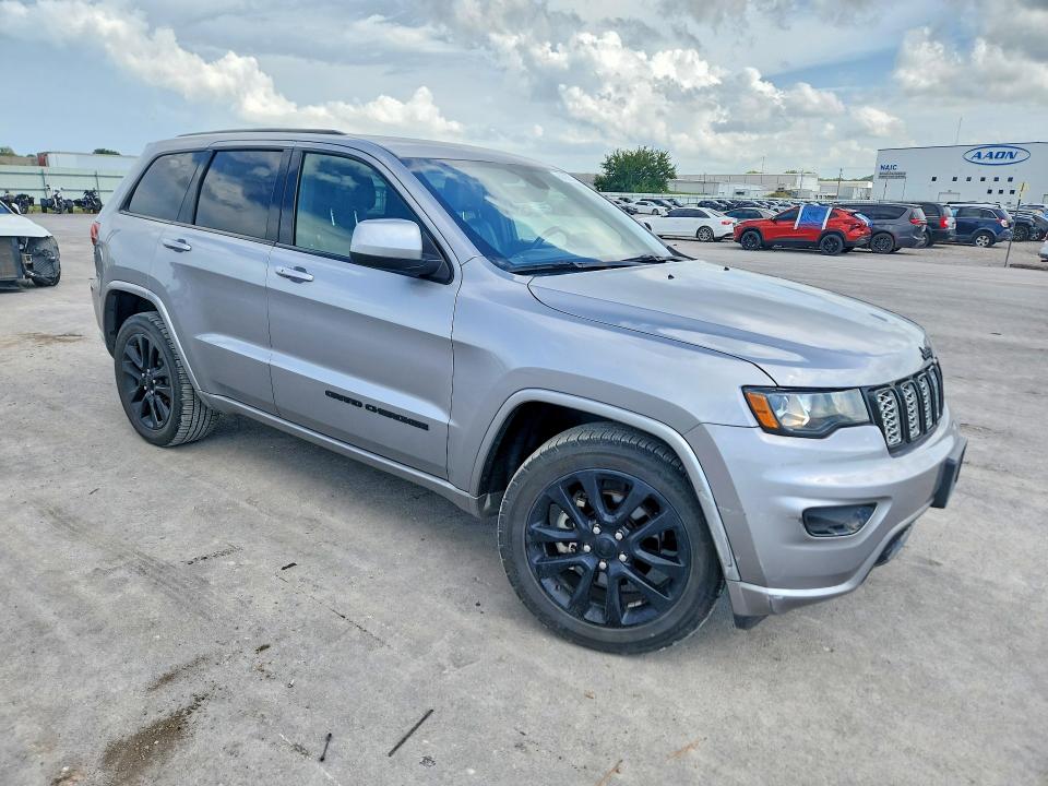 2018 Jeep Cherokee VIN 1C4RJEAG1JC430875 COPART salvage auction — FRONT END, Ok - Certificate Of Title, sold $10,300 on 2026-07-31 (photo 4)