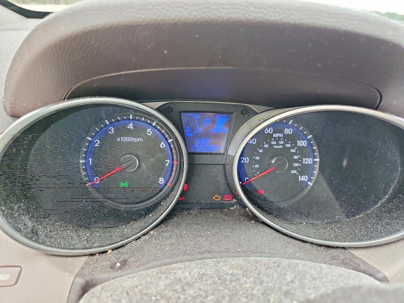 2010 Hyundai Tucson VIN KM8JU3AC9AU111896 COPART salvage auction — MECHANICAL, IL - CERTIFICATE OF TITLE, sold $1,000 on 2026-07-27 (photo 9)