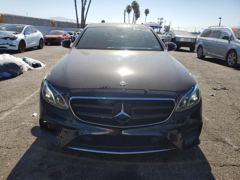 2020 Mercedes-benz E-klasse VIN WDDZF8DB0LA754701 COPART salvage auction — VANDALISM, Ca - Certificate Of Title, sold $7,900 on 2026-08-07 (photo 5)