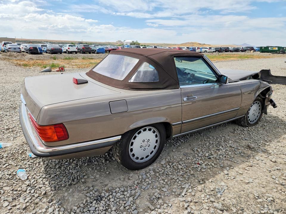 1987 Mercedes-benz Sl-klasse VIN WDBBA48D8HA070757 COPART salvage auction — FRONT END, Ut - Salvage Certificate, sold $2,200 on 2026-07-21 (photo 3)
