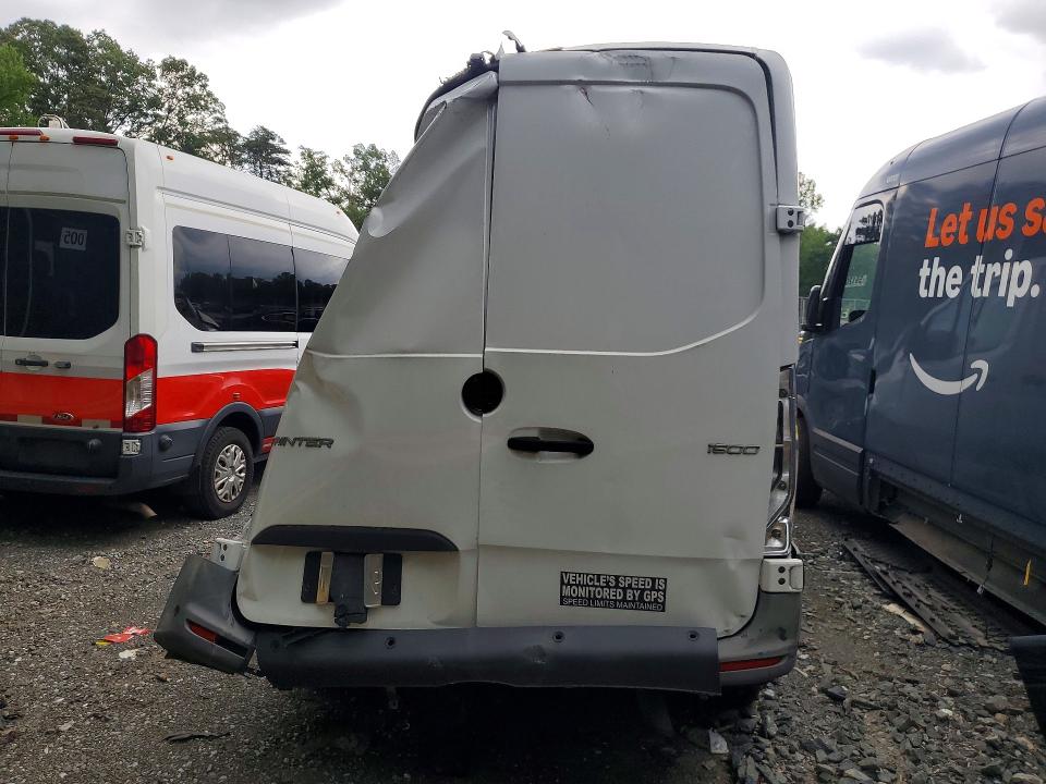 2022 Mercedes-benz Sprinter VIN W1Y70BGY3NT087934 COPART salvage auction — ROLLOVER, TN - CERTIFICATE OF TITLE, sold $300 on 2026-07-28 (photo 6)