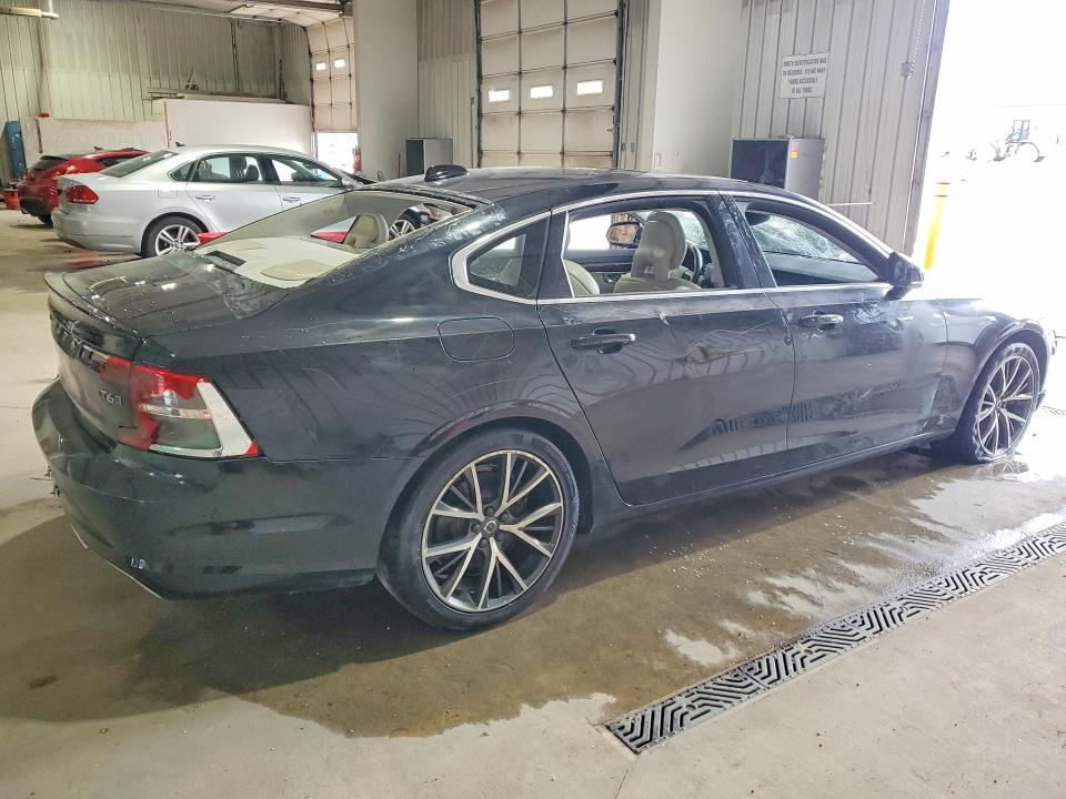 2018 Volvo S90 VIN LVY992MK0JP032324 COPART salvage auction — VANDALISM, Pa - Certificate Of Salvage, sold $2,050 on 2026-07-27 (photo 3)