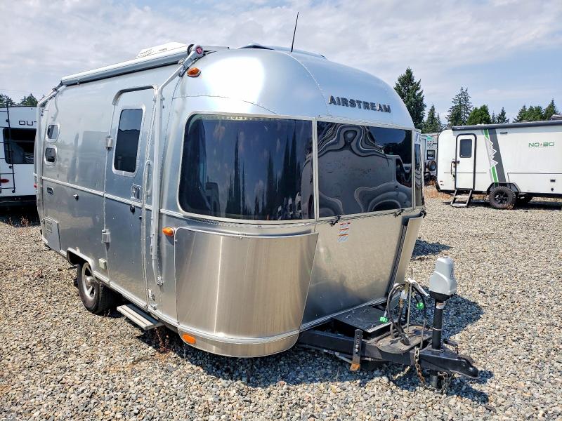 2020 Airstream Bambi VIN 1STCMAA13LJ550033 COPART salvage auction — WATER/FLOOD, WA - BILL OF SALE, sold $4,700 on 2026-07-30 (photo 1)