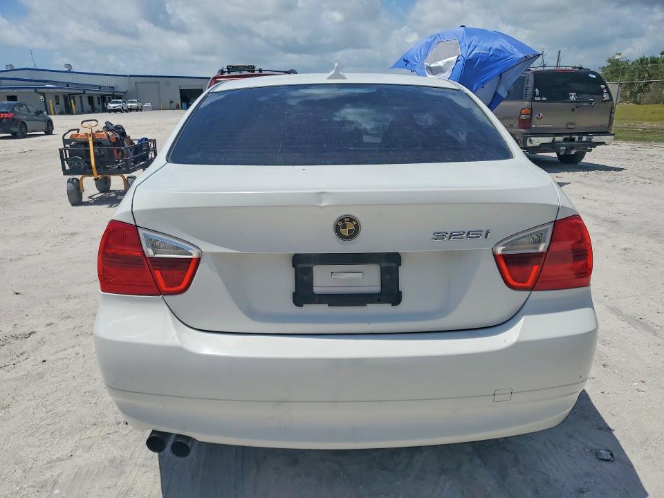 2006 BMW 3 series VIN WBAVB13536PT16275 COPART salvage auction — MECHANICAL, FL - CERTIFICATE OF TITLE, sold $650 on 2026-07-17 (photo 6)