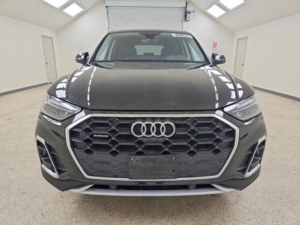 2024 Audi Q5 VIN WA1EAAFY5R2064374 COPART salvage auction — MINOR DENT/SCRATCHES, Tx - Certificate Of Title (P), sold $15,300 on 2026-07-22 (photo 5)