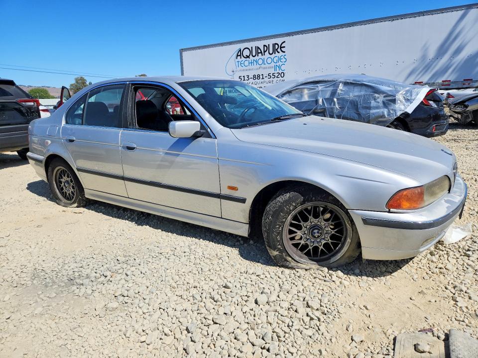 1999 BMW 5 series VIN WBADM6337XBY32073 COPART salvage auction — UNDERCARRIAGE, CA - SALVAGE CERTIFICATE, sold $425 on 2026-08-11 (photo 4)