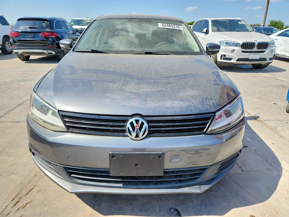 2012 Volkswagen Jetta VIN 3VWLL7AJ6CM017582 COPART salvage auction — NORMAL WEAR, TX - CERTIFICATE OF TITLE (P), sold $225 on 2026-07-30 (photo 5)