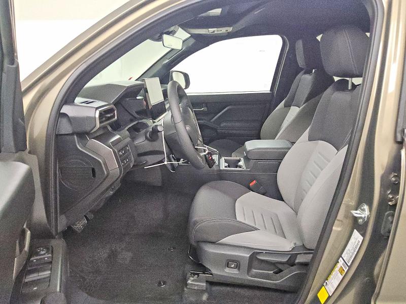 2025 Toyota Tacoma VIN 3TYLC5LN1ST033134 COPART salvage auction — MINOR DENT/SCRATCHES, AL - CERTIFICATE OF TITLE, sold $29,750 on 2026-07-21 (photo 7)
