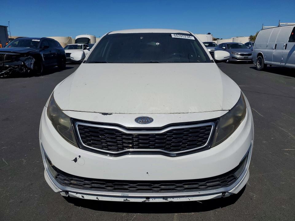 2011 Kia Optima hybrid VIN KNAGM4AD2B5006588 COPART salvage auction — MINOR DENT/SCRATCHES, Ca - Dis/Dlr/Exp Only Clean Title, sold $1,450 on 2026-07-13 (photo 5)