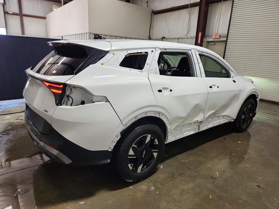 2026 Kia Sportage VIN 5XYK2CDF7TG357662 COPART salvage auction — FRONT END, VA - CERTIFICATE OF TITLE, sold $200 on 2026-07-27 (photo 3)