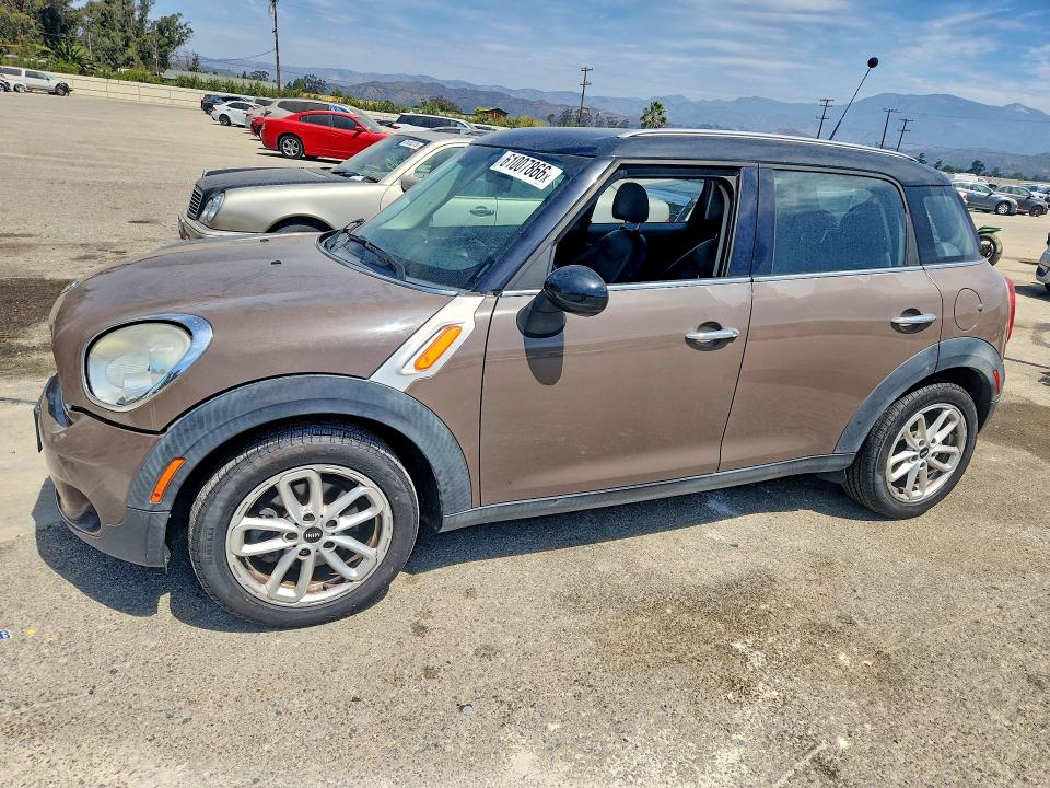 2015 Mini Cooper VIN WMWZB3C59FWR43601 COPART salvage auction — MINOR DENT/SCRATCHES, CA - DIS/DLR/EXP APP FOR DUP CLEAN, sold $775 on 2026-07-24 (photo 1)