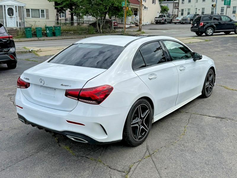2019 Mercedes-benz A-klasse VIN WDD3G4FB4KW023764 COPART salvage auction — MINOR DENT/SCRATCHES, Va - Certificate Of Title (P), sold $10,300 on 2026-07-29 (photo 3)