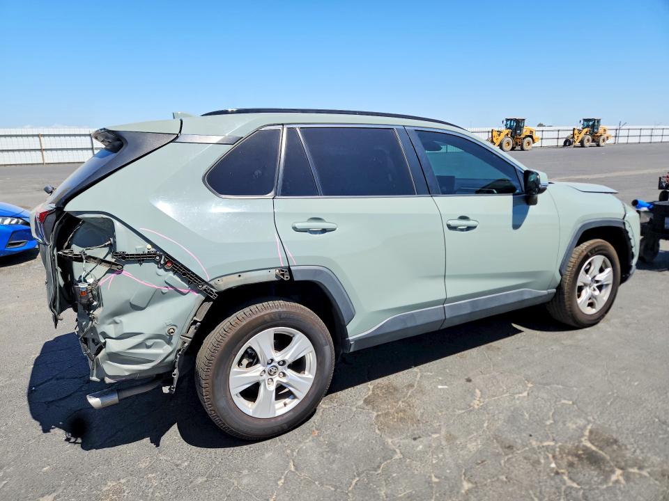 2021 Toyota Rav4 VIN 2T3W1RFV1MW153843 COPART salvage auction — REAR END, CA - SALVAGE CERTIFICATE, sold $8,500 on 2026-07-30 (photo 3)