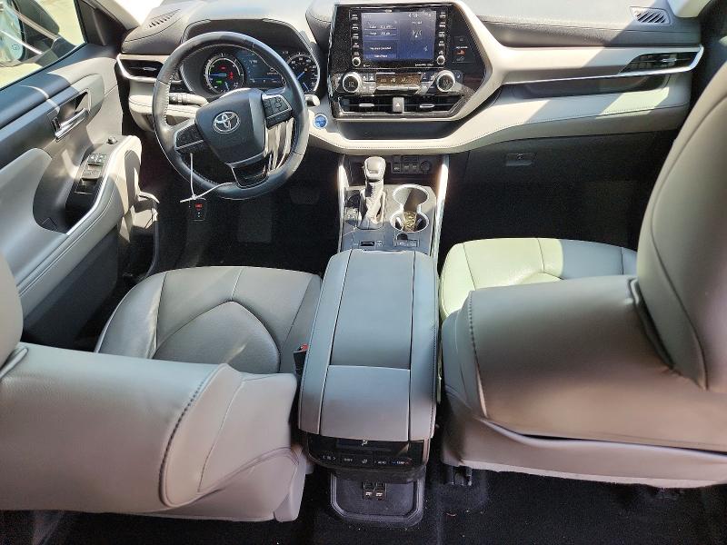 2020 Toyota Highlander VIN 5TDGARAH2LS500215 COPART salvage auction — SIDE, Salvage Title, sold $1,100 on 2026-07-30 (photo 8)