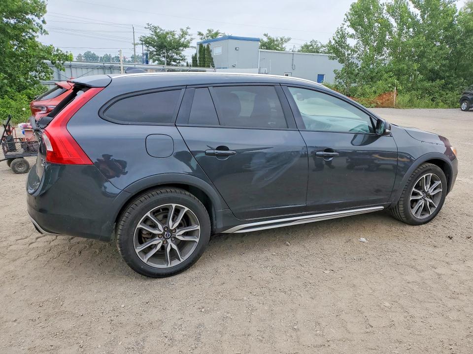 2015 Volvo V60 cross country VIN YV4612HM4F1000870 COPART salvage auction — REAR END, On - Permit No Brand - Unfit, sold $1,000 on 2026-08-04 (photo 3)