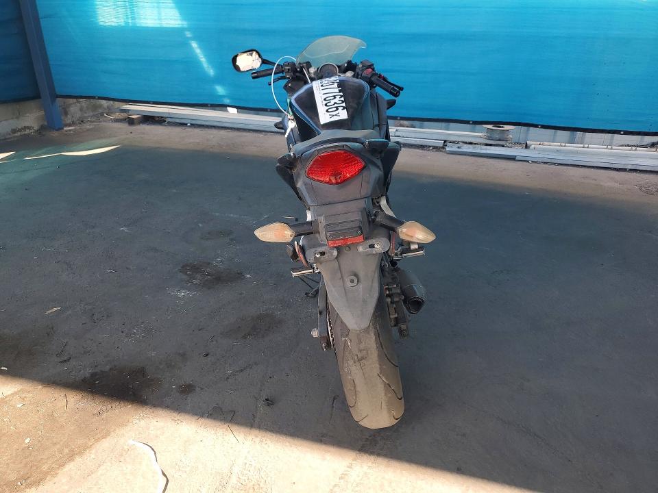 2012 Honda Cbr VIN MLHMC4108C5205861 COPART salvage auction — MECHANICAL, CA - DIS/DLR/EXP ONLY CLEAN TITLE, sold $175 on 2026-07-30 (photo 4)