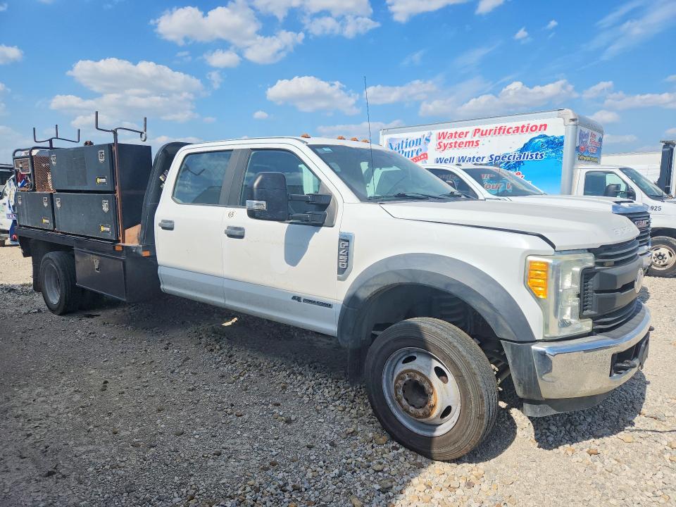 2017 Ford F-450 VIN 1FD0W4GT0HEB70021 COPART salvage auction — NORMAL WEAR, TX - CERTIFICATE OF TITLE, sold $14,000 on 2026-08-13 (photo 4)